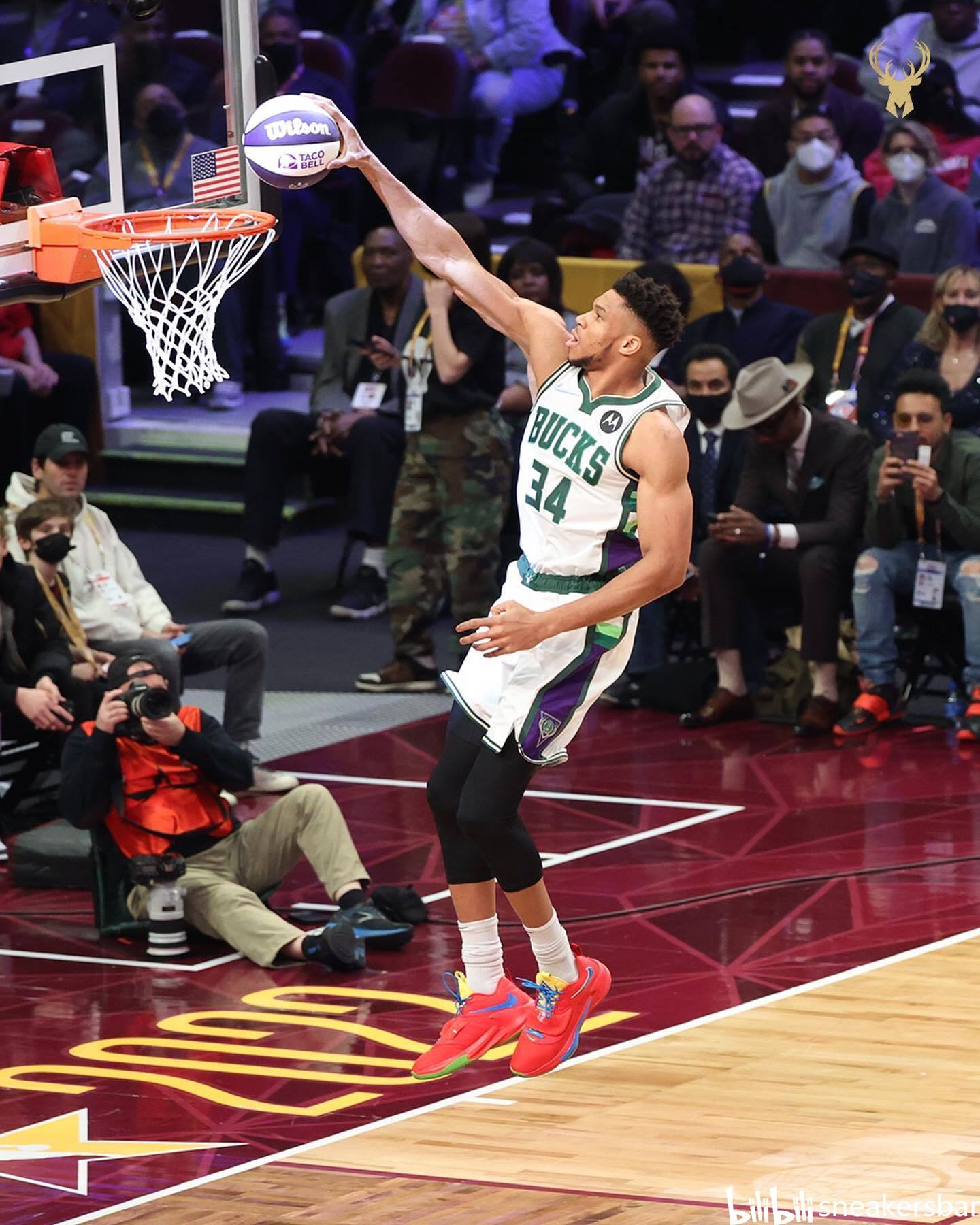 员的表现尤 员的表现尤