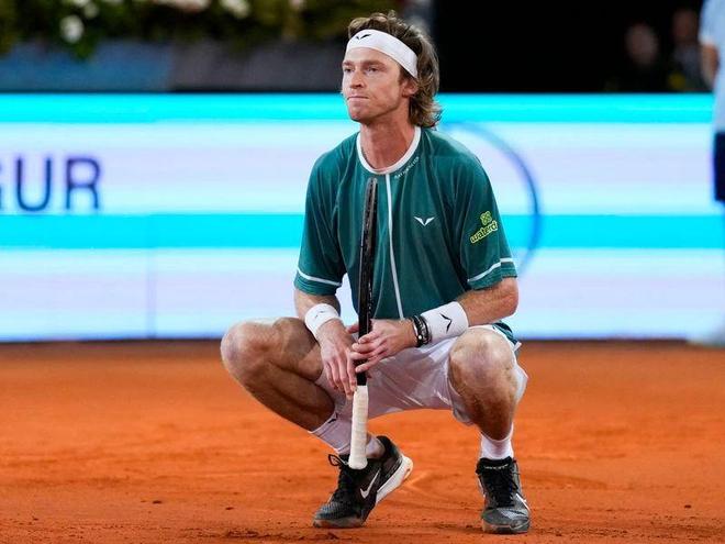 你需要我继 你需要我继